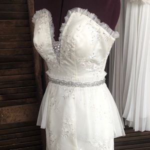 Rohm Bridal dress/belt/cape set